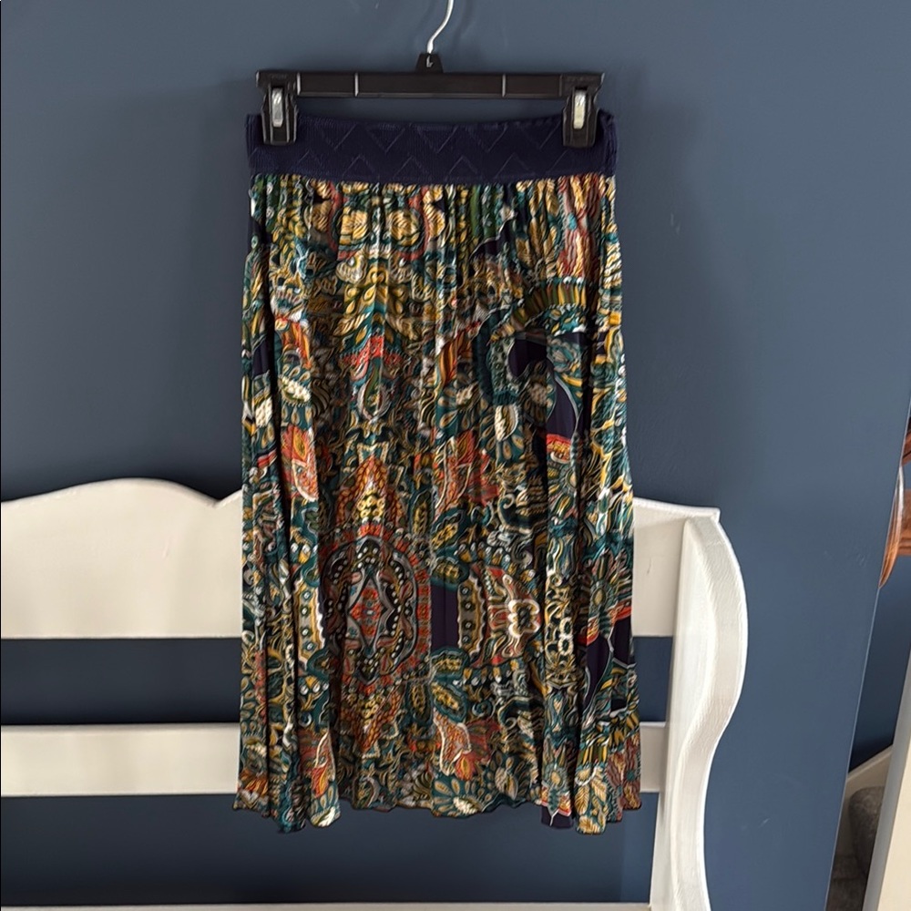 LuLaRoe Madison Skirt XS Multi-Color Paisley Pleated Midi Skirt with Pockets - Picture 2 of 9